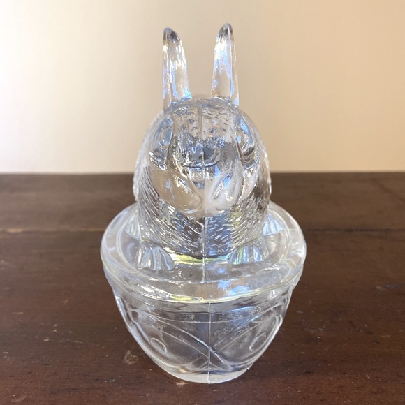 Vintage Galerie Covered Candy Dish Rabbit Bunny on a Basket Clear  2 piece - Picture 6 of 13